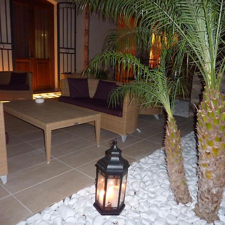 Hotel Il Portico 파뷔냐나도 외부 사진