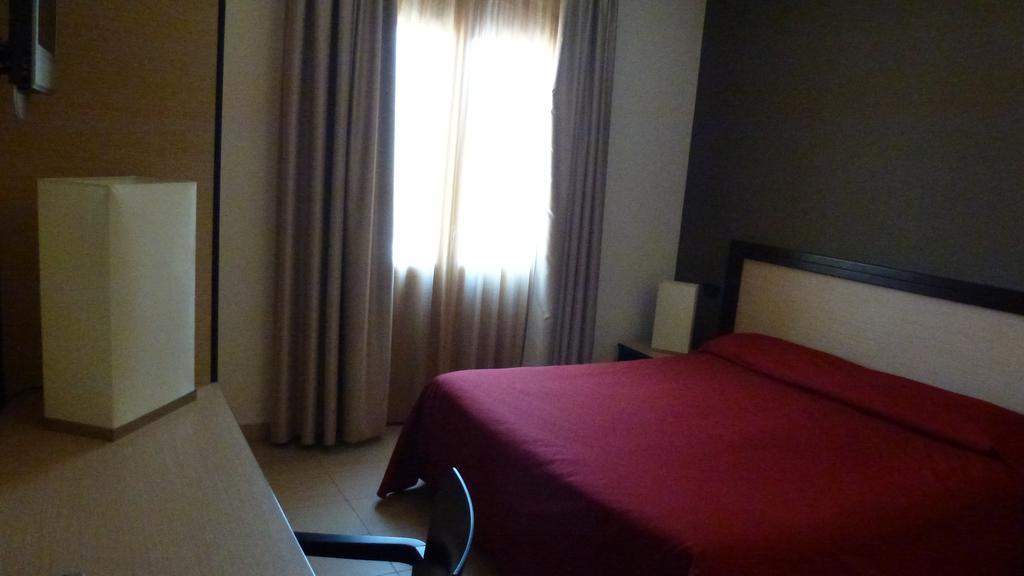 Hotel Il Portico 파뷔냐나도 외부 사진