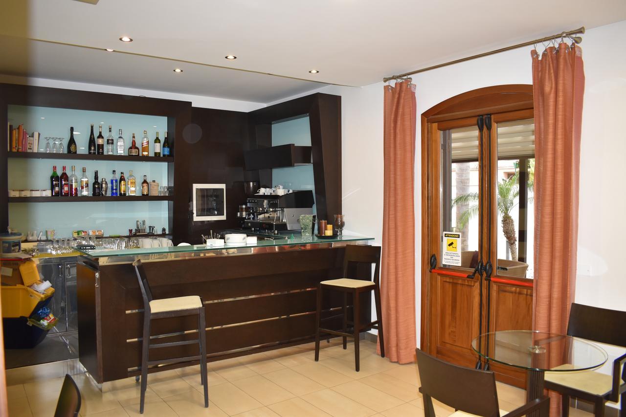 Hotel Il Portico 파뷔냐나도 외부 사진