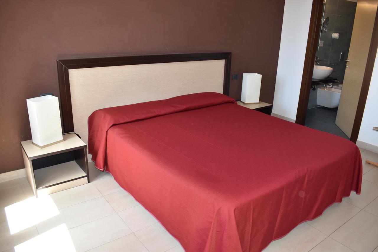 Hotel Il Portico 파뷔냐나도 외부 사진