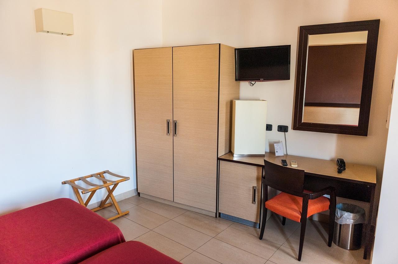 Hotel Il Portico 파뷔냐나도 외부 사진