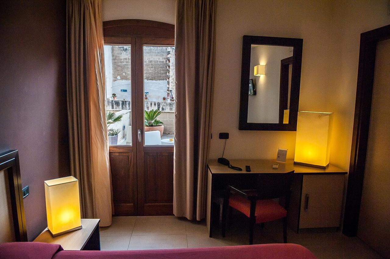 Hotel Il Portico 파뷔냐나도 외부 사진